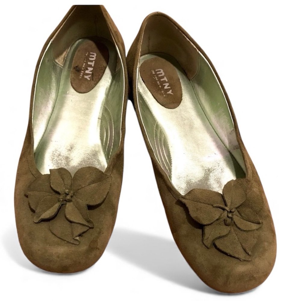 Me Too NY Green Suede Flats with Rose Flower, sz 7.5